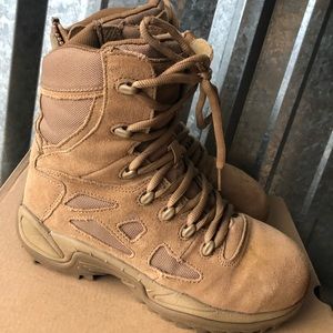 Reebok Rapid Response Insulated Tactical Boot SZ 7.5 M/9.5 W in Coyote